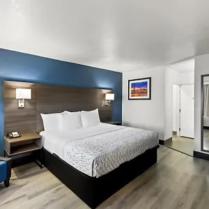 3* Отель Surestay By Western Airport
